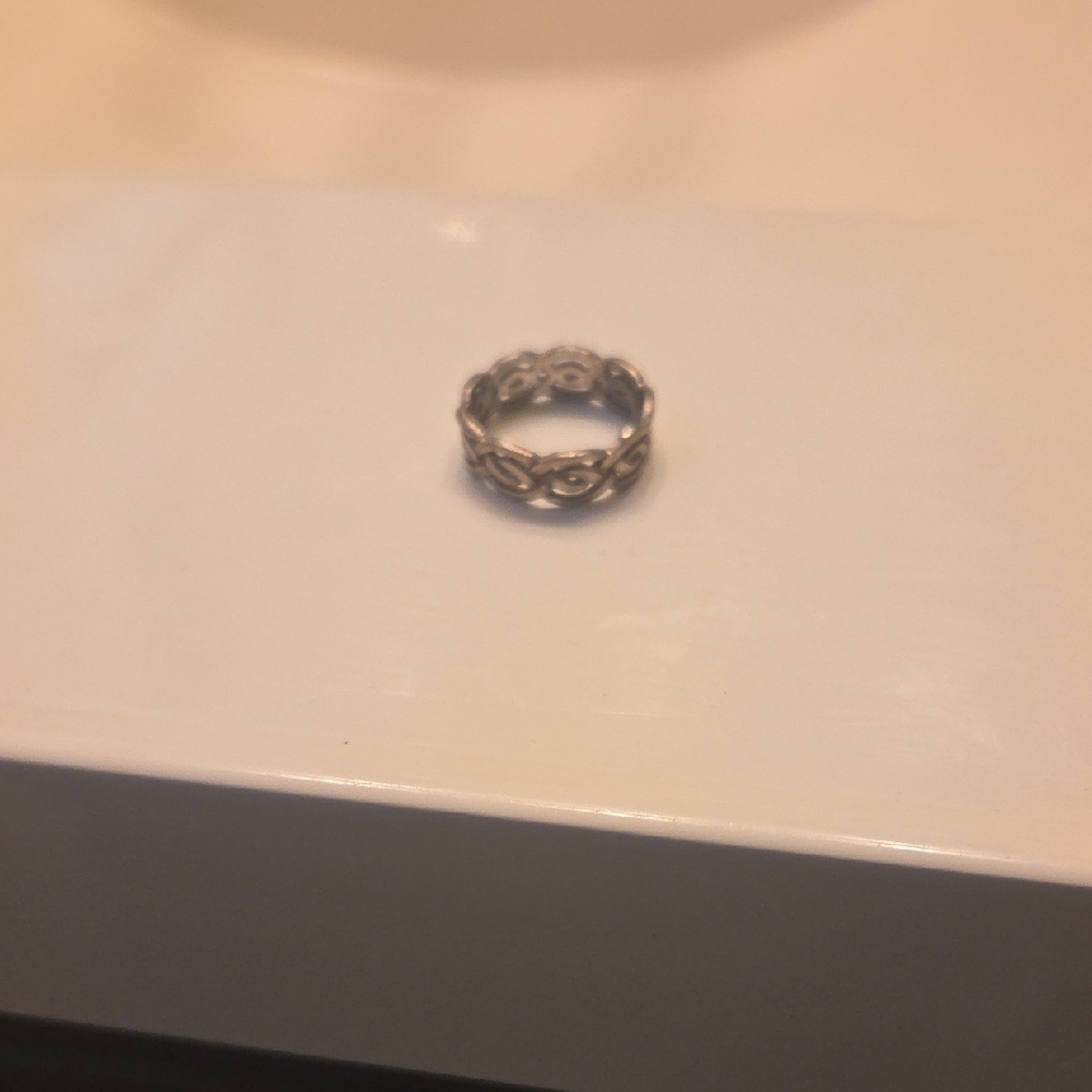 Elegant Silver Women's Ring